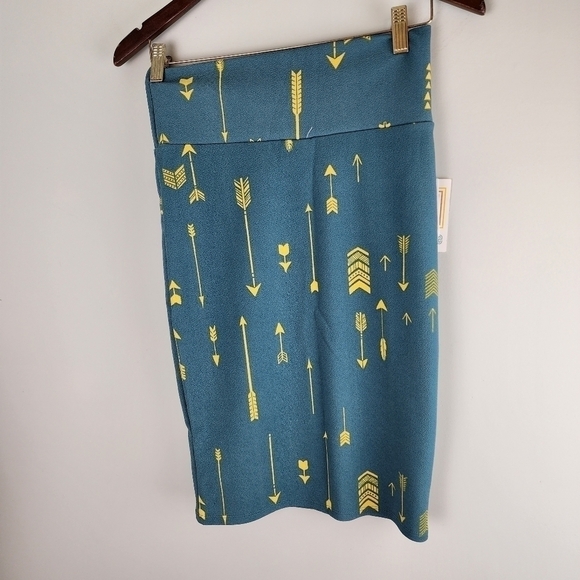 Lularoe Cassie Pencil Skirt Arrow Print Stretch Size Extra Small - Picture 3 of 6